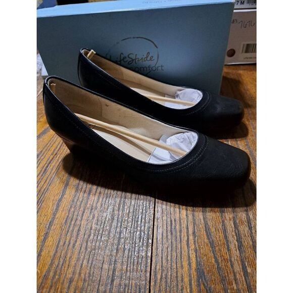 Size 8 Life Stride Simply Comfort Groovy Cowgirl Black Slip On Wedge Shoes - Picture 1 of 6